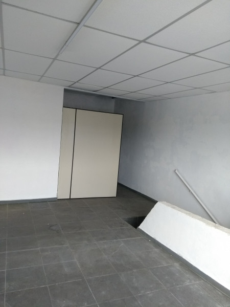 Comercial à venda Jardim Silveira com 600m² e 1 quarto por R$ 2.000.000 - 126384439-img-20180217-095627621.jpg