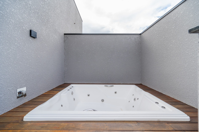 Casa à venda Jardim das Américas com 150m² e 3 quartos por R$ 960.000 - 1305149532-00177-concettual-rua-isaias-regis-de-miranda-2121.JPG