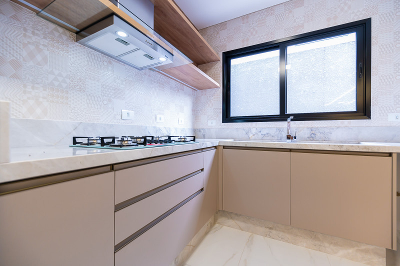 Casa à venda Jardim das Américas com 150m² e 3 quartos por R$ 960.000 - 1565791979-00056-concettual-rua-isaias-regis-de-miranda-2121.JPG