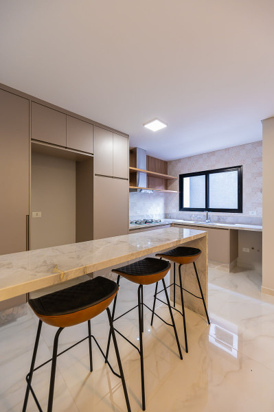 Casa à venda Jardim das Américas com 150m² e 3 quartos por R$ 960.000 - 2052438719-00061-concettual-rua-isaias-regis-de-miranda-2121.JPG