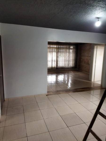 Casa para alugar Guaíra com 220m² e 3 quartos por R$ 5.800 - 1772120532-sala2.jpg