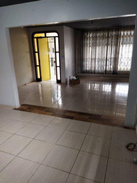 Casa para alugar Guaíra com 220m² e 3 quartos por R$ 5.800 - 892579768-sala.jpg