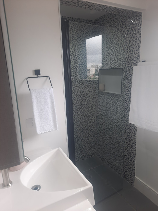 Apartamento à venda Vila Anglo Brasileira com 51m² e 1 quarto por R$ 535.000 - 1987307937-foto-banh.jpg