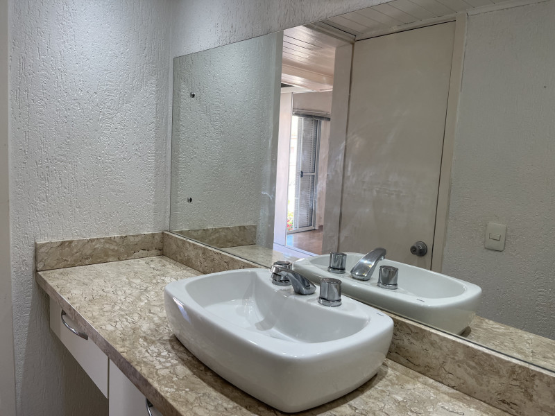 Casa de condomínio à venda Cavalhada com 90m² e 2 quartos por R$ 400.000 - 1250868433-img-7935.jpeg