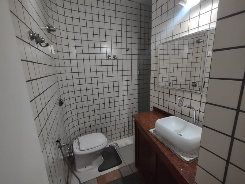 Casa à venda Jardim Guanabara com 209m² e 4 quartos por R$ 1.100.000 - 1357522567-21-banheiro-suite.jpeg