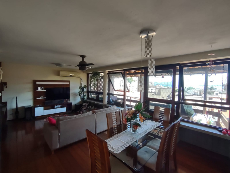 Casa à venda Jardim Guanabara com 209m² e 4 quartos por R$ 1.100.000 - 1645203648-15-sala.jpeg