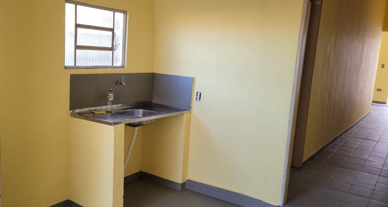 Casa à venda Centro com 175m² e 2 quartos por R$ 280.000 - 1424017983-cozinha.jpg