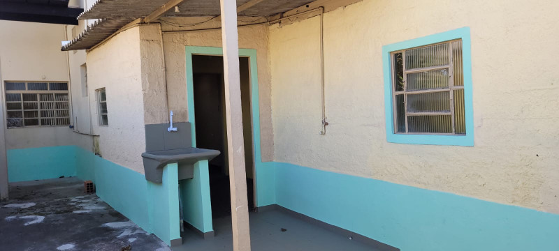 Casa à venda Centro com 175m² e 2 quartos por R$ 280.000 - 1457533729-3763f729-66f3-4153-b3c4-50388fdb1862.jpg