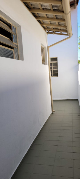 Casa à venda Centro com 175m² e 2 quartos por R$ 280.000 - 1688488935-944852aa-442b-4949-99f6-a642adce9f39.jpg