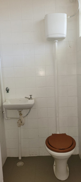 Casa à venda Centro com 175m² e 2 quartos por R$ 280.000 - 1936484855-c05b0a74-db3f-452c-92f8-1dbc5f0ff138.jpg