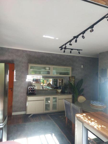 Casa à venda Vila Flórida com 275m² e 3 quartos por R$ 720.000 - 1666608213-3eb85bbb-3001-49e5-95c0-ad67dc94dff0.jpeg