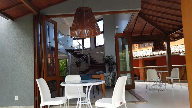imóvel com 250m² - Praia do Forte - Mata de São João