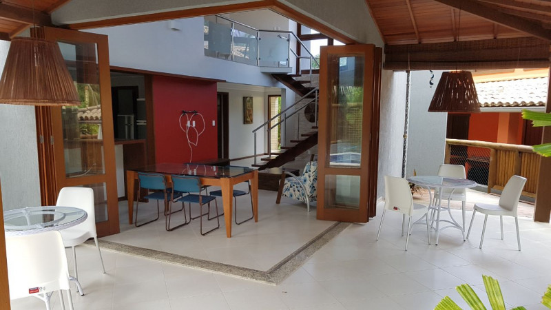 imóvel com 250m² - Praia do Forte - Mata de São João