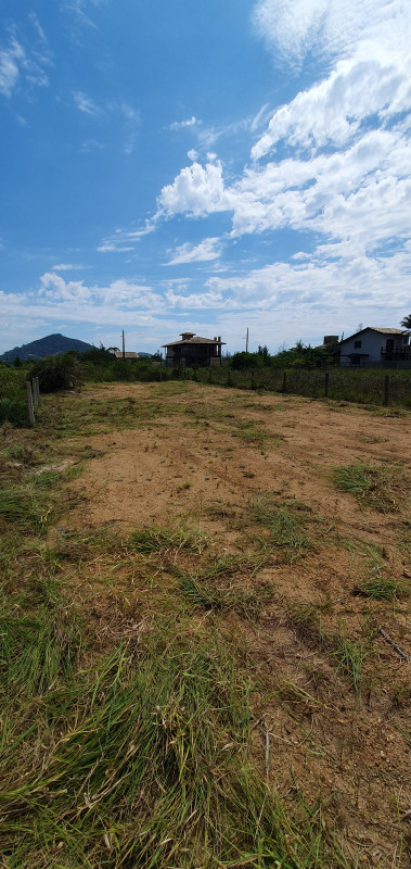 imóvel com 360m² - Lot. Praia de Ibiraquera - Imbituba