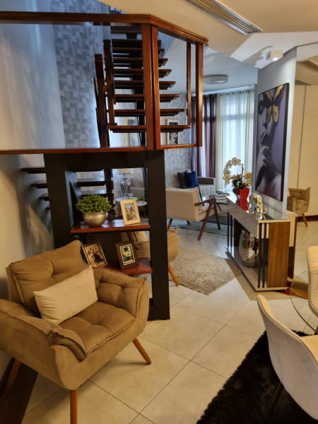 Cobertura à venda Centro com 302m² e 3 quartos por R$ 900.000 - 95435155-whatsapp-image-2023-08-31-at-15.jpeg