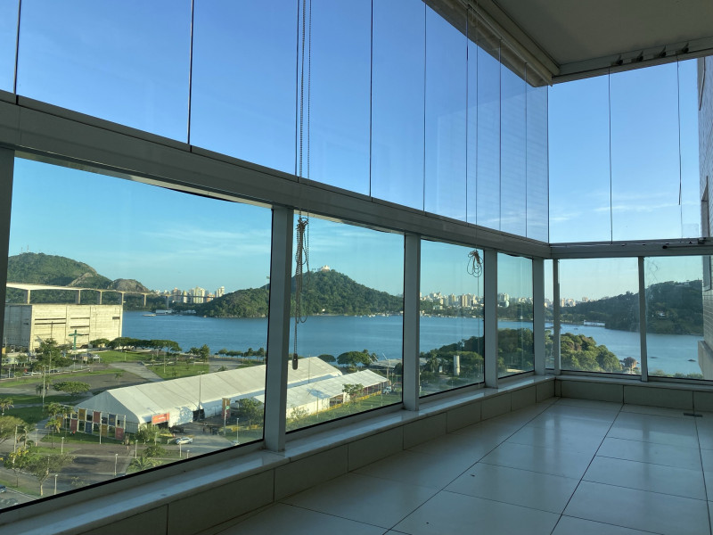 Apartamento à venda Enseada do Suá com 142m² e 4 quartos por R$ 1.900.000 - 1020130531-varanda-vista.jpeg
