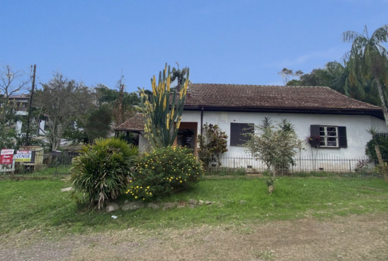 imóvel com 516m² - Santo Inácio - Santa Cruz do Sul