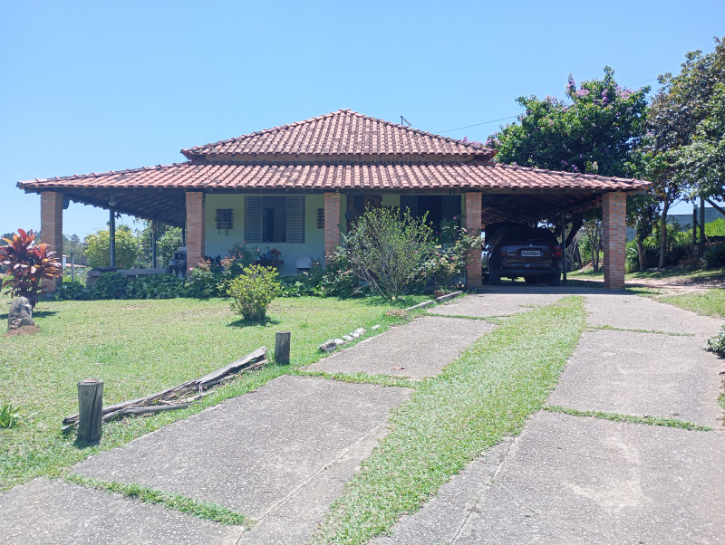 imóvel com 2500m² - Clube dos Quinhentos - Guaratinguetá
