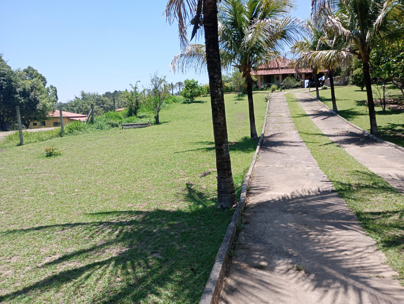 imóvel com 2500m² - Clube dos Quinhentos - Guaratinguetá