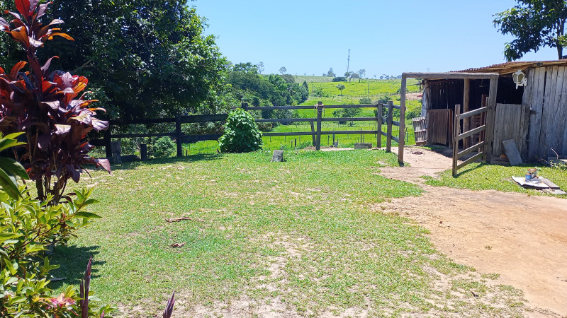 imóvel com 2500m² - Clube dos Quinhentos - Guaratinguetá