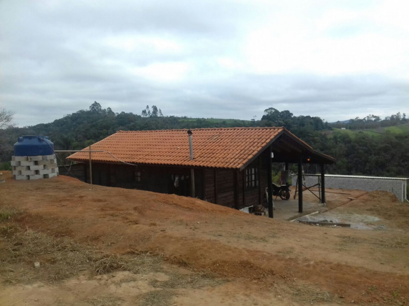 imóvel com 110m² - Centro - Salesópolis