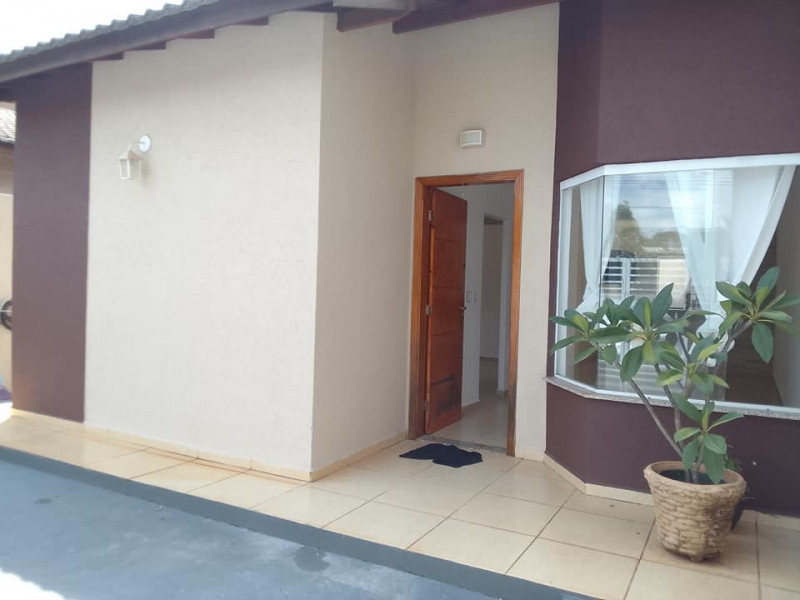 Casa à venda (L-10) com 60m² e 2 quartos por R$ 295.000 - 573501847-10.jpg