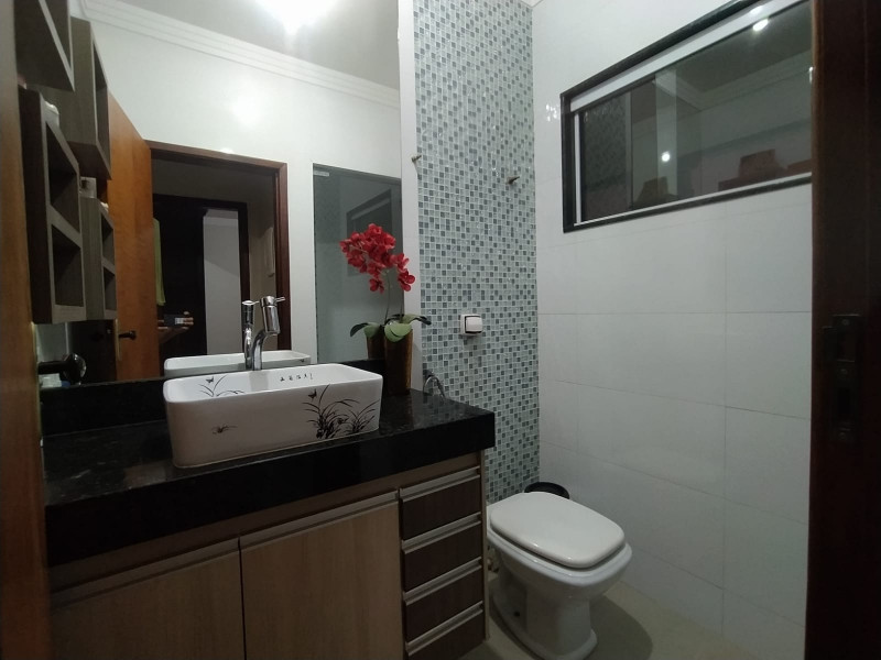 Casa à venda Centro com 315m² e 3 quartos por R$ 550.000 - 1362190953-a02b7d4f-85db-4345-9f02-e635d7907adb.jpg