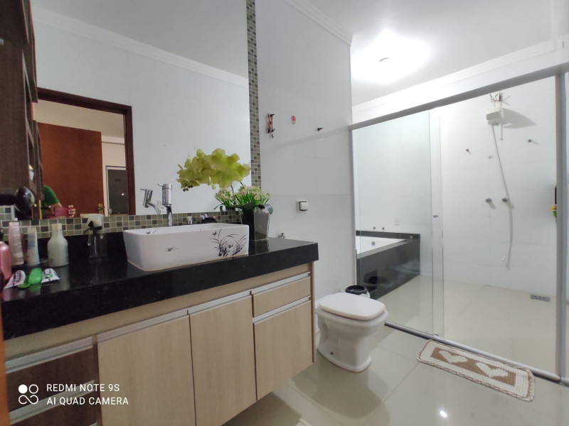Casa à venda Centro com 315m² e 3 quartos por R$ 550.000 - 1435183179-1d3db560-992a-4d75-bc93-642161557e8e.jpg