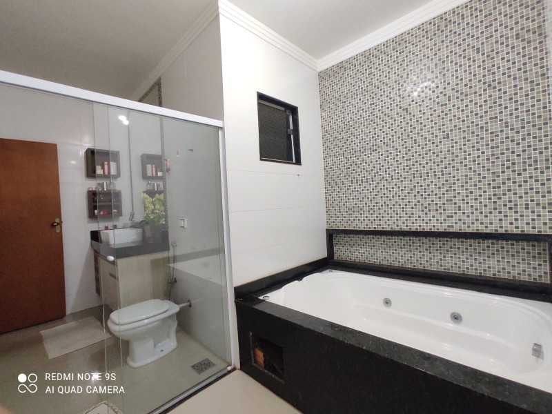 Casa à venda Centro com 315m² e 3 quartos por R$ 550.000 - 1442208750-304b3e4b-5a7a-4da0-ab60-9a9525ed7126.jpg