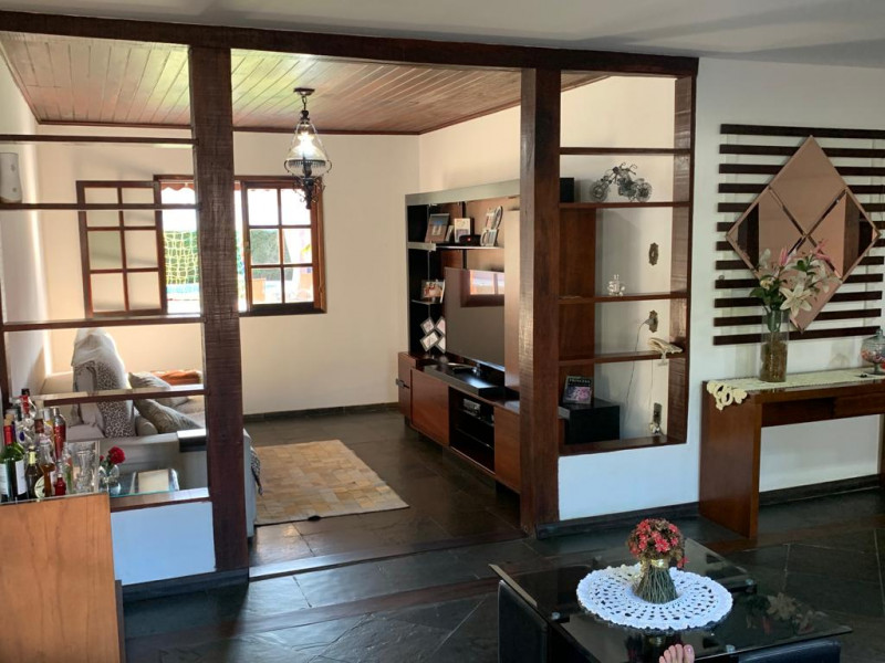 Casa de condomínio à venda Taquara com 780m² e 4 quartos por R$ 2.000.000 - 1928515833-3a4642fe-8bc5-43e8-adf2-d252bc7debc9.jpeg