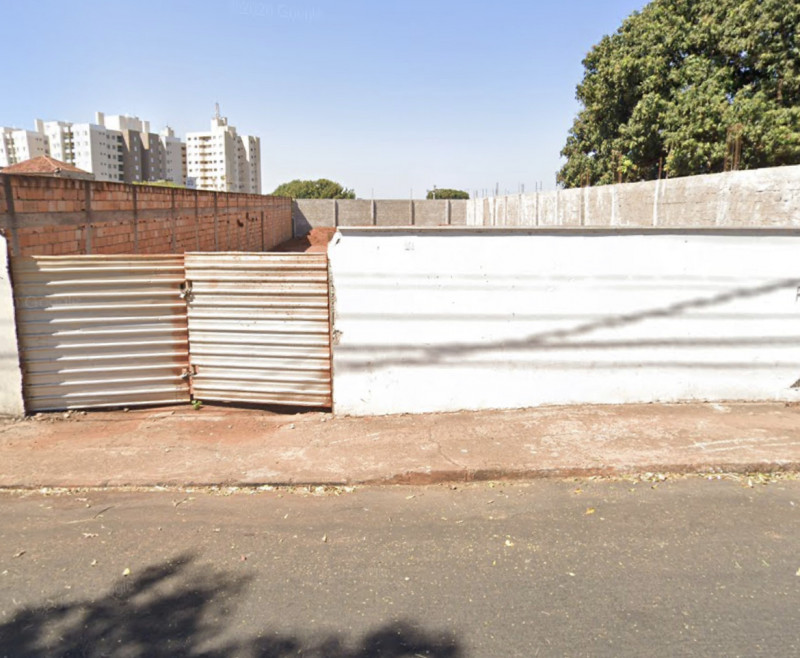 imóvel com 560m² - Presidente Roosevelt - Uberlândia