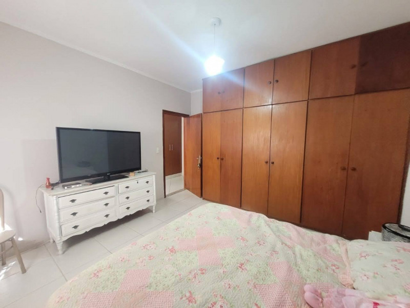 Casa à venda Jardim Eulina com 250m² e 2 quartos por R$ 550.000 - 168801590-img-20220822-wa0385.jpg