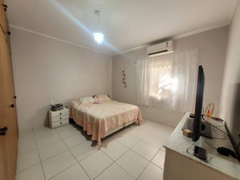 Casa à venda Jardim Eulina com 250m² e 2 quartos por R$ 550.000 - 1988816393-img-20220822-wa0388.jpg