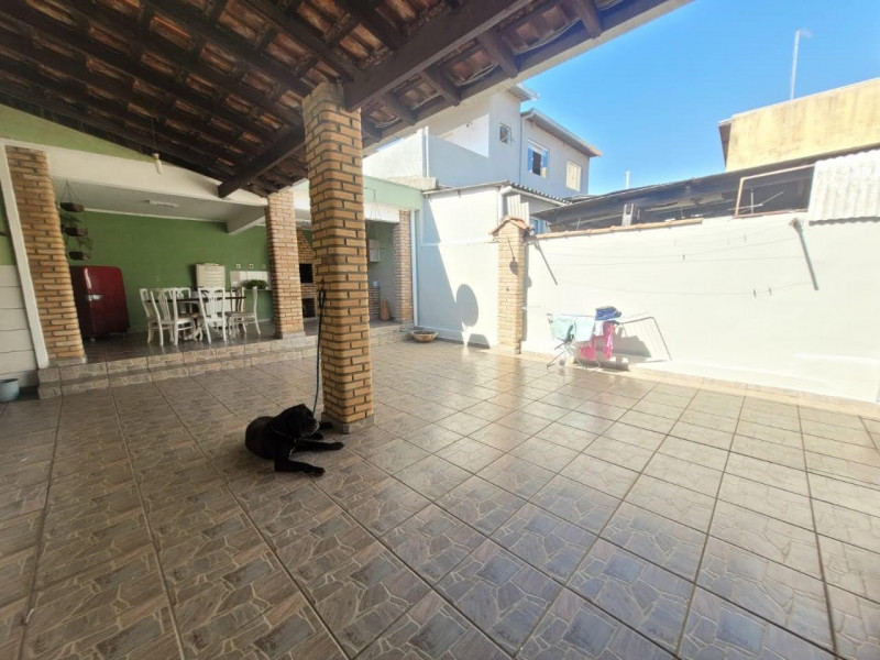 Casa à venda Jardim Eulina com 250m² e 2 quartos por R$ 550.000 - 577451858-img-20220822-wa0375.jpg