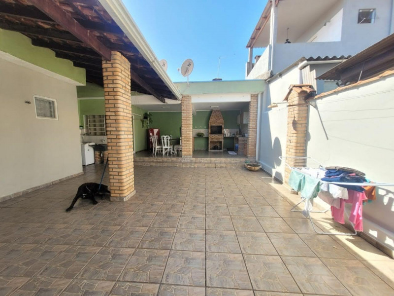 Casa à venda Jardim Eulina com 250m² e 2 quartos por R$ 550.000 - 852947219-img-20220822-wa0400.jpg
