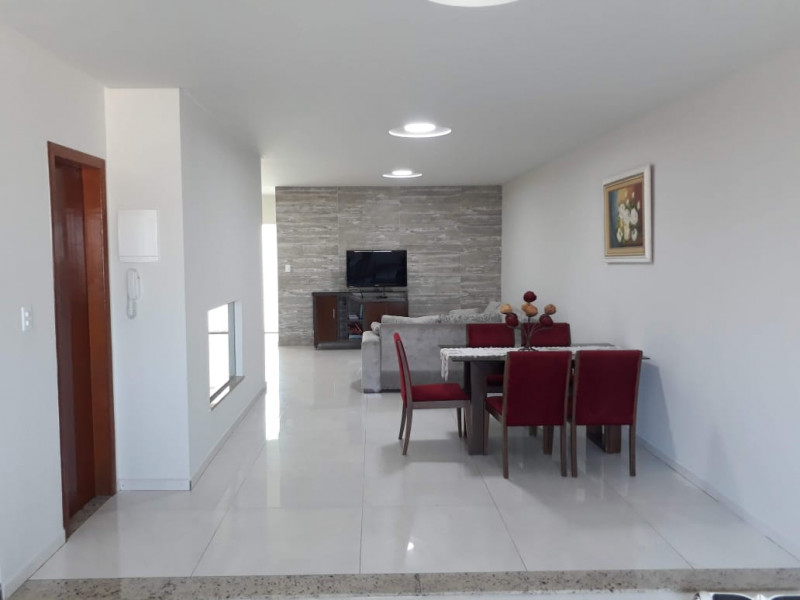Casa à venda Santo Agostinho com 270m² e 3 quartos por R$ 1.150.000 - 2052191244-img-20231122-wa0062.jpg