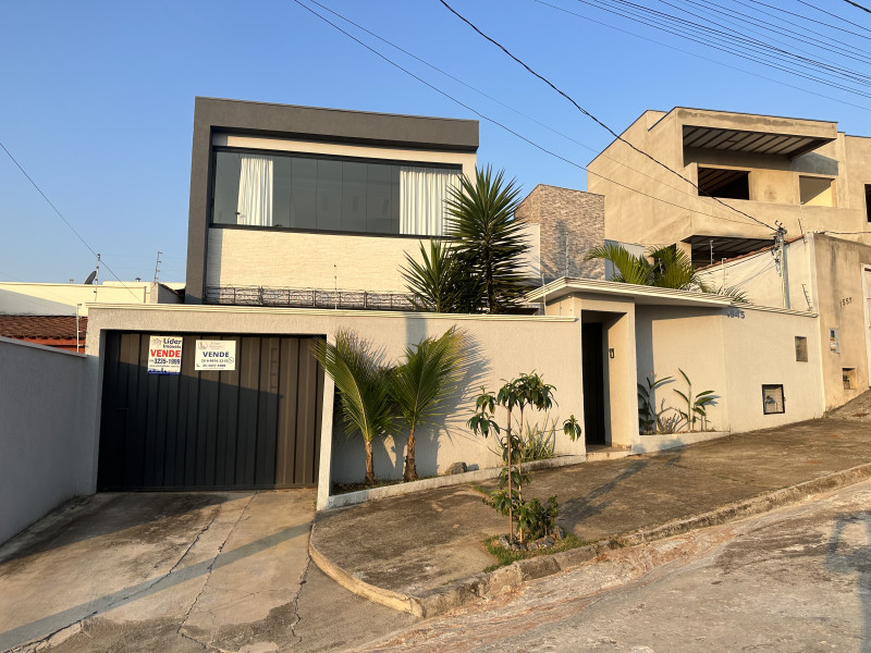imóvel com 200m² - São Conrado - Três Corações