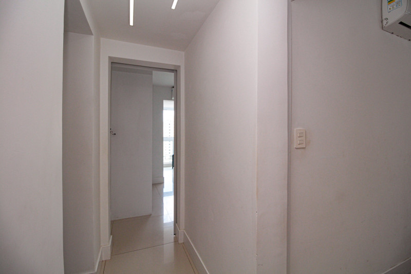Apartamento à venda Ponta da Praia com 125m² e 3 quartos por R$ 1.600.000 - 1002310036-20.JPG