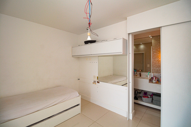 Apartamento à venda Ponta da Praia com 125m² e 3 quartos por R$ 1.600.000 - 1285469338-44.JPG