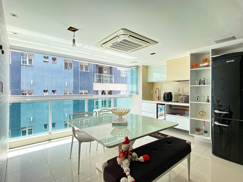 Apartamento à venda Ponta da Praia com 125m² e 3 quartos por R$ 1.600.000 - 1875674494-2.jpg