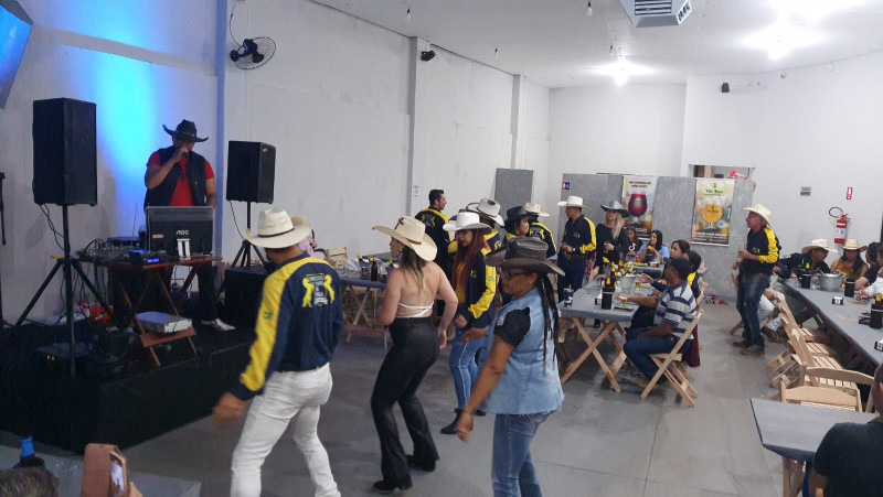 imóvel com 280m² - Centro - Americo Brasiliense