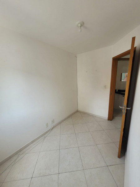 Apartamento à venda Santa Maria com 902m² e 2 quartos por R$ 450.000 - 549637221-imagem-do-whatsapp-de-2023-11-24-as-14.jpg