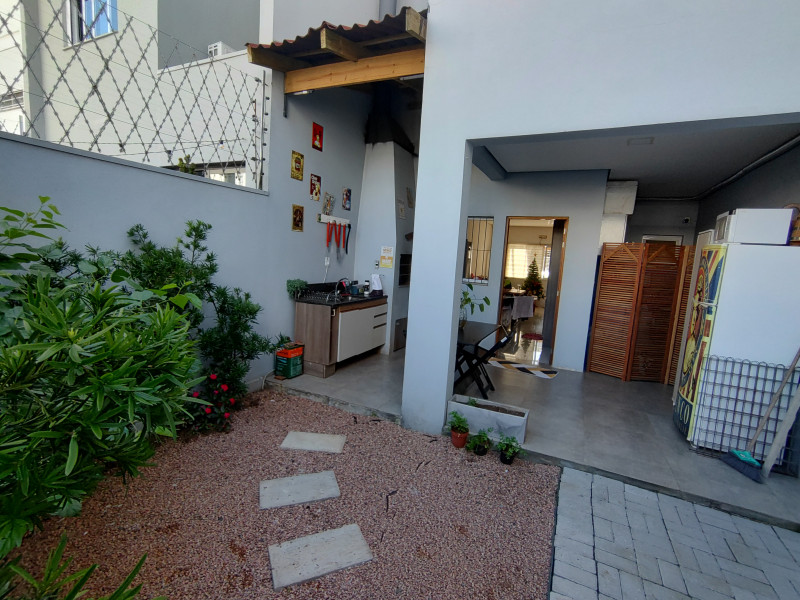 Casa à venda Estância Velha com 105m² e 3 quartos por R$ 590.000 - 1748867253-img-20231125-154459263-hdr.jpg