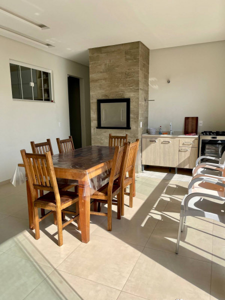 Casa à venda Centro com 383m² e 4 quartos por R$ 1.500.000 - 1891466007-inbound3024961003592196715.jpg