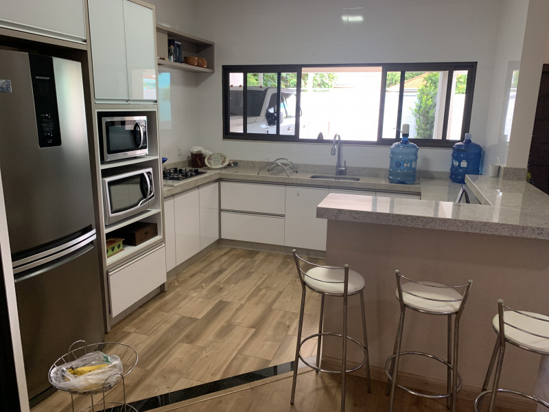 Casa à venda Centro com 200m² e 3 quartos por R$ 850.000 - 1153788205-img-8108.jpeg