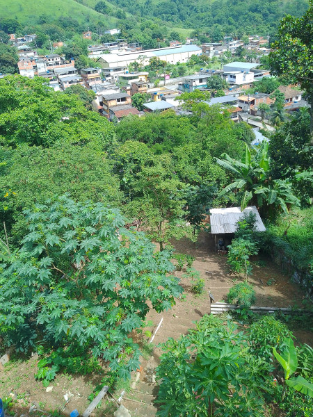 imóvel com 400m² - Ponto Chic - Nova Iguaçu