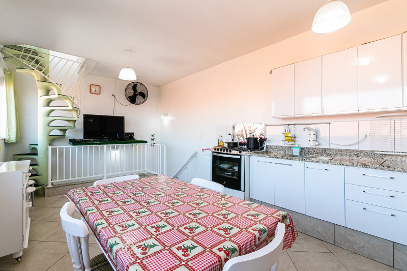 Casa à venda Penha de França com 257m² e 4 quartos por R$ 1.200.000 - 1624957713-cozinha-churrasqueira.jpeg