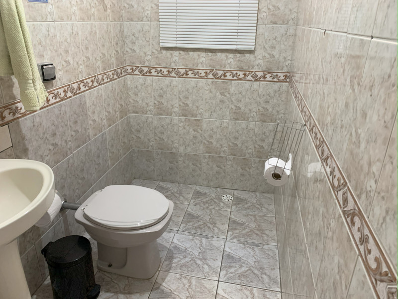 Casa à venda Jardim São Carlos (Zona Leste) com 200m² e 3 quartos por R$ 580.000 - escritorio-banheiro.jpg