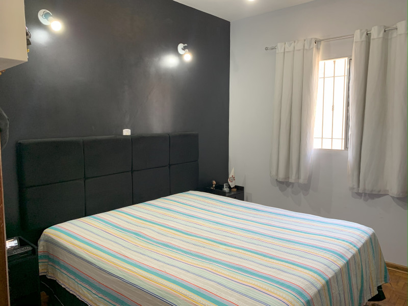 Casa à venda Jardim São Carlos (Zona Leste) com 200m² e 3 quartos por R$ 580.000 - quarto-1-4.jpg