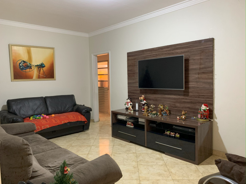 Casa à venda Jardim São Carlos (Zona Leste) com 200m² e 3 quartos por R$ 580.000 - sala-3.jpg